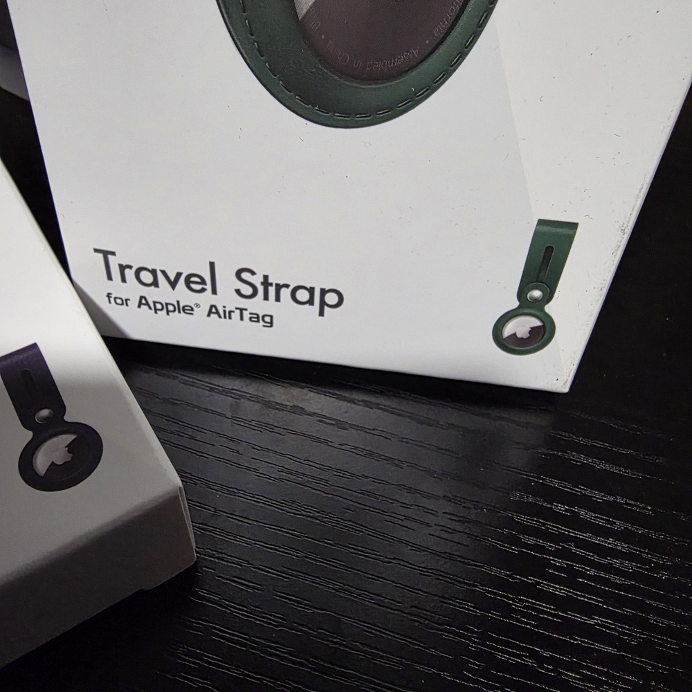 Brixon Strap for Apple AirTag - Picture 2 of 5